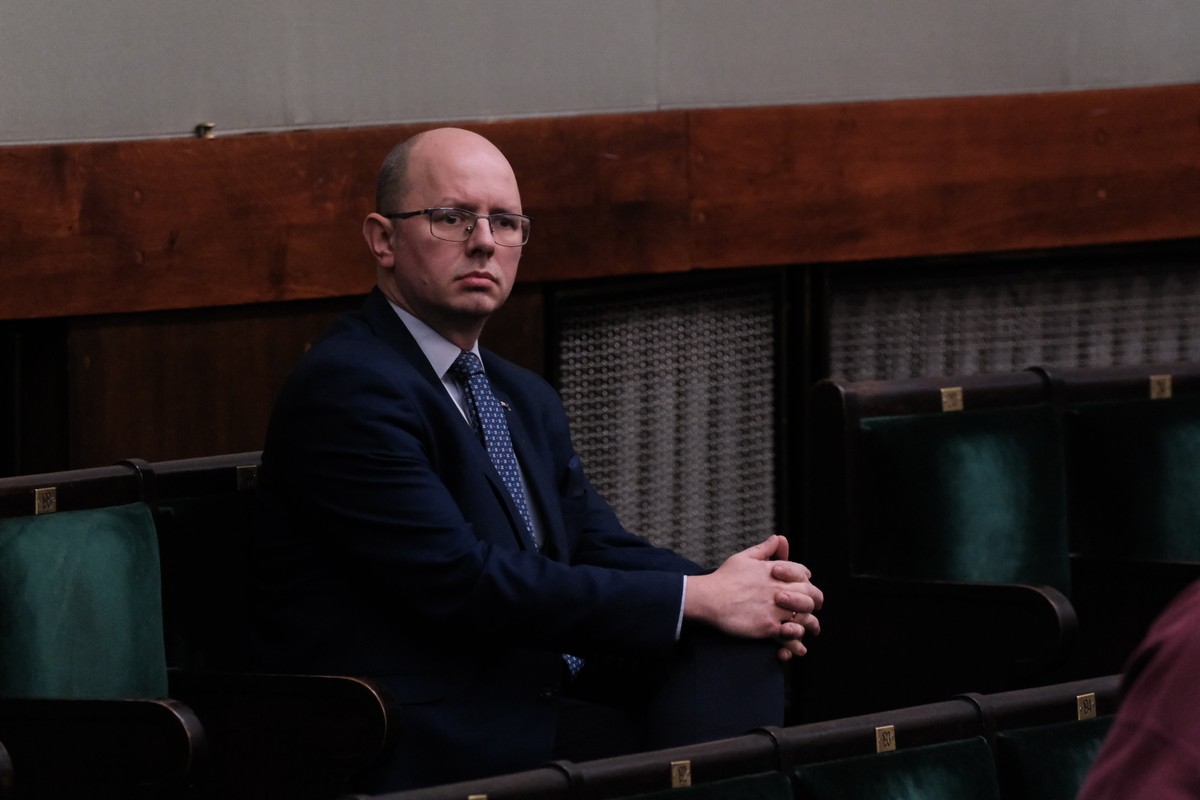 dr hab. Błażej Kmieciak, były przewodniczący państwowej komisji ds. przeciwdziałania pedofilii, od 2025 r. główny koordynator ds. ochrony zdrowia psychicznego w Biurze RPO.