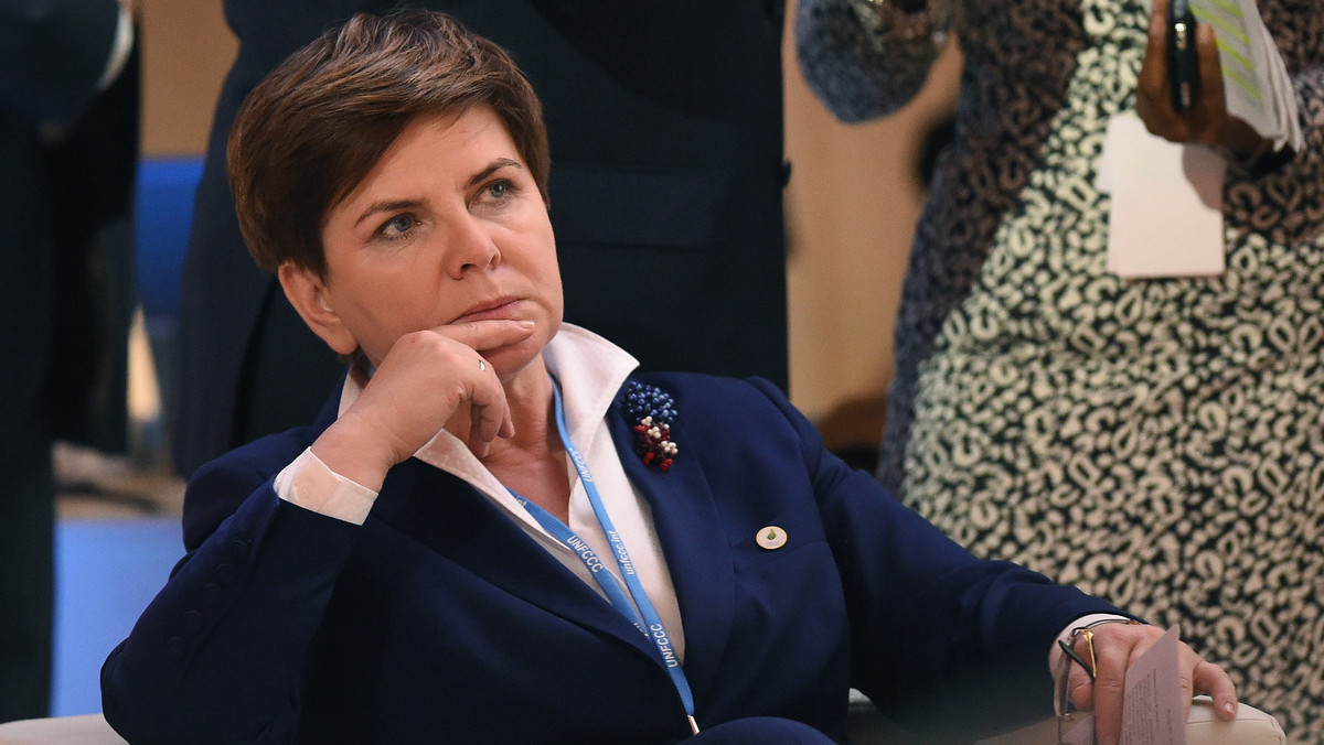 Premier Beata Szydło odwołała szefa Centralnego Biura Antykorupcyjnego Pawła Wojtunika i powierzyła pełnienie obowiązków szefa CBA Ernestowi Bejdzie.