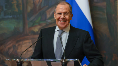 Az orosz külügyminiszter a béketárgyalásokról: „Van remény a kompromisszumra”