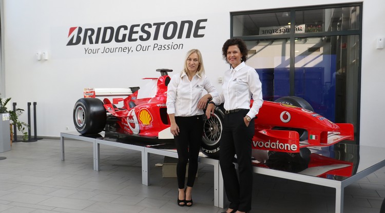 Csernovicki Éva támogatója a Bridgestone