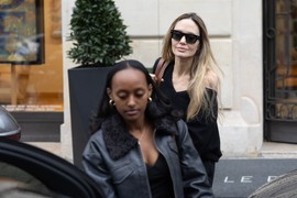 Anđelina Džoli i njena ćerka pazare u prodavnici koja je HIT I U SRBIJI! Glumica ima MILIONE, a Zahara se ovako oblači - i baš po tome je slična sa majkom