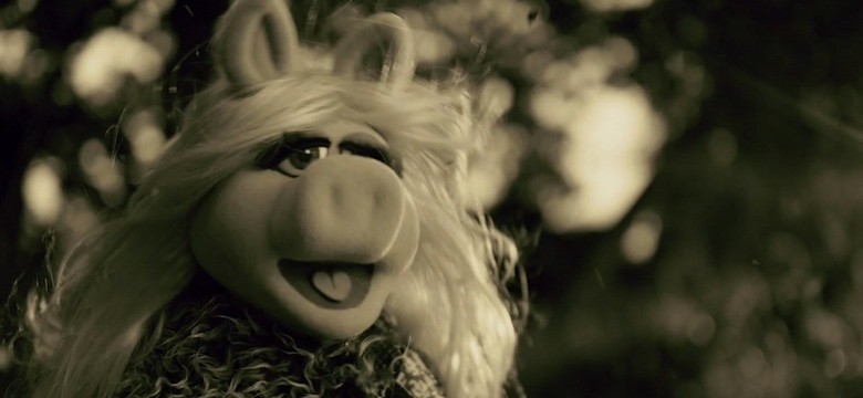 Adele na celowniku Miss Piggy. Ona też parodiuje "Hello"! [WIDEO]