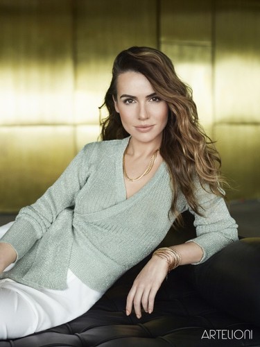 Marta Żmuda-Trzebiatowska w sesji Artelioni