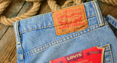 Kultowe jeansy Levi's teraz nawet do -50 proc. taniej!