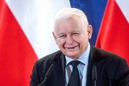 Jarosław Kaczyński podczas spotkania z mieszkańcami Inowrocławia