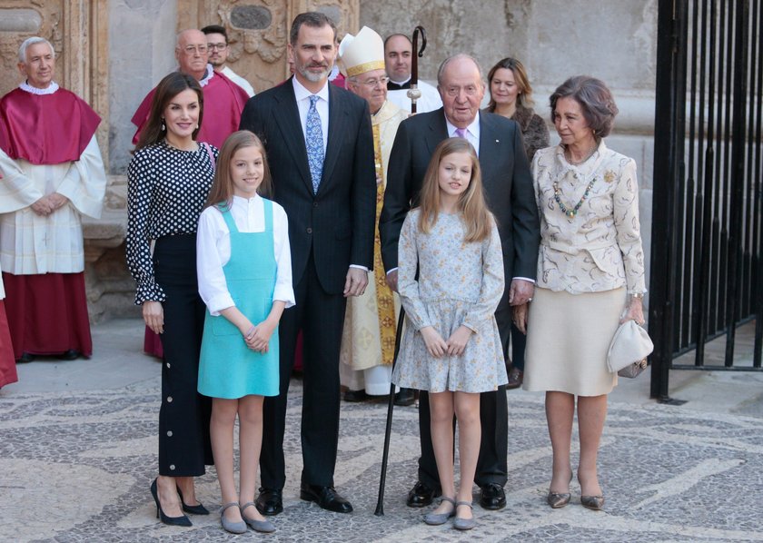 Źle się dzieje w rodzinie królewskiej? Dziwne zajście w kościele