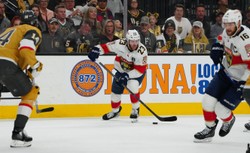 Panthers pozostają w grze. Wywalczyli zwycięstwo z Golden Knights po dogrywce