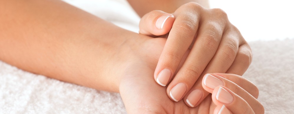 Így árulja el a körmünk, ha gond van a pajzsmirigyünkkel