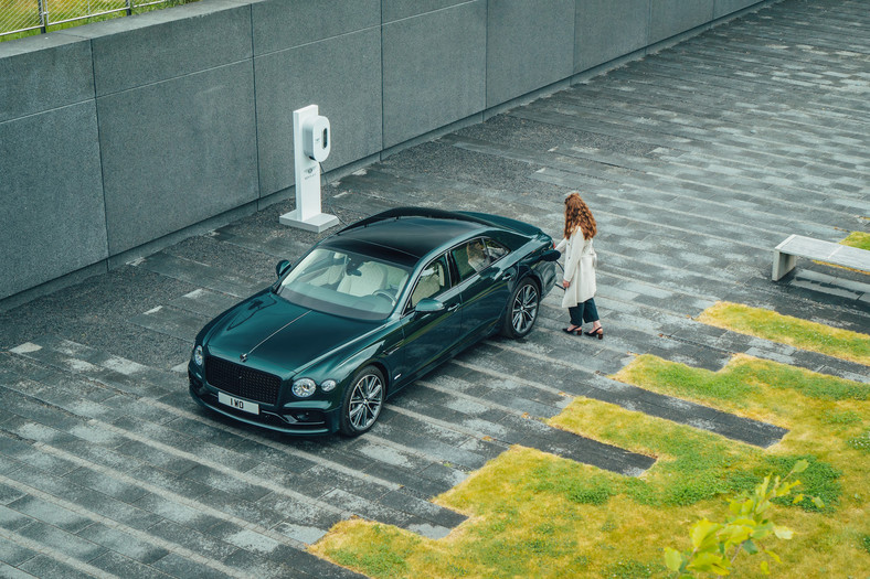 Bentley Flying Spur Hybrid