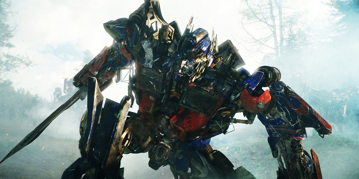Scena z filmu "Transformers"