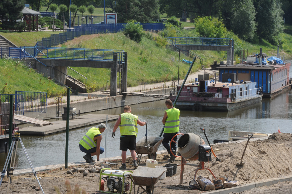 WARSZAWA PORT CZERNIAKOWSKI MODERNIZACJA