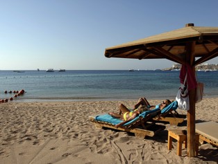 W Egipcie gorąco od zamieszek. Biura podóży szykują się do ewakuacji