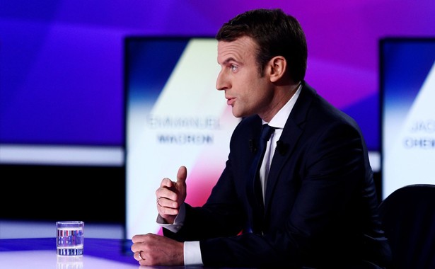 Przed I turą wyborów nadal prowadzą Macron i Le Pen. SONDAŻ