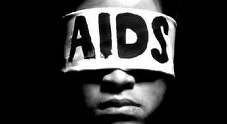 While vacationing at his grandmother's residence in the Murewa district located in Zimbabwe's capital, Harare, a 12-year-old boy is discovered with genital warts after HIV-positive convict infected him. [Talking Drugs]