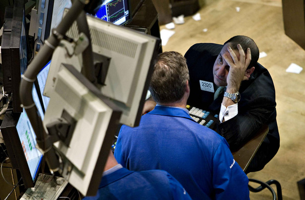 Amerykańscy inwestorzy wolą obligacje od akcji