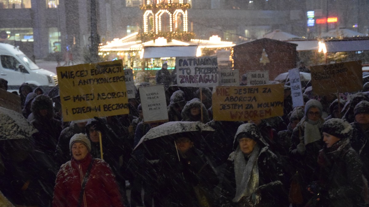 Czarny prostest Katowice 17 stycznia 2018 Fot. Pawe+é Pawlik (7)