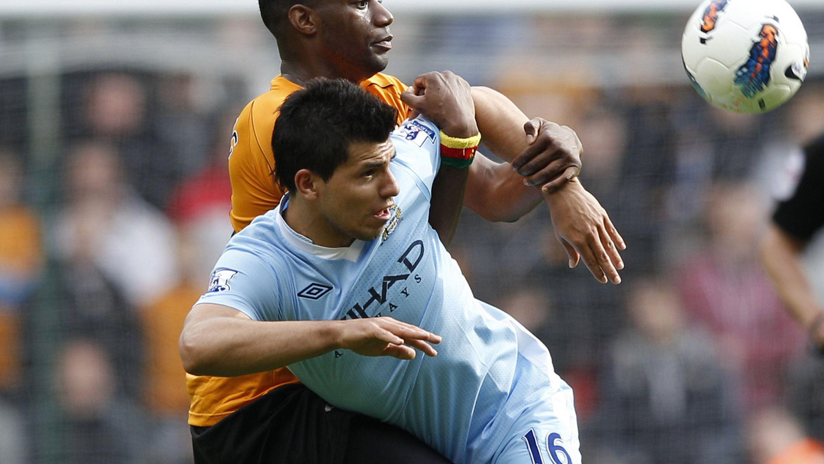 Drużyna Wolverhampton Wanderers przegrała z Manchesterem City 0:2 (0:1) w meczu 35. kolejki Premier League. Goście wykorzystali potknięcie Manchesteru United (4:4 z Evertonem) i tracą już tylko trzy punkty do lidera Premiership.