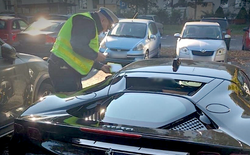 Nabroił w Ferrari, ale nie dostał mandatu. Jak to możliwe?