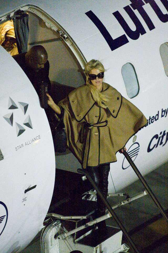 Paris Hilton na lotnisku w Pyrzowicach