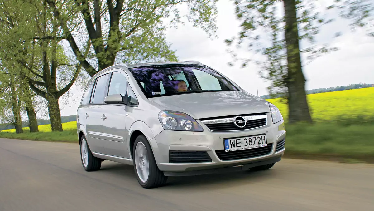 OPEL ZAFIRA II (2005-14) 