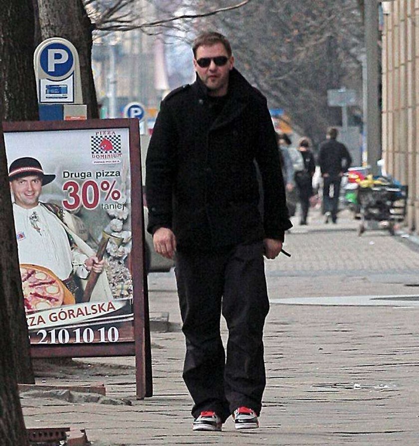 Karolak zostawił penisa w knajpie. Foto