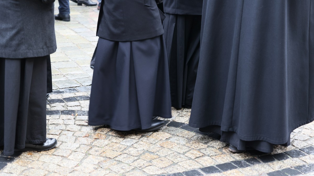 Ksiądz przyznał się do jazdy po spożyciu alkoholu. Wciąż jest proboszczem