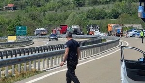 Obustavljen saobraćaj 