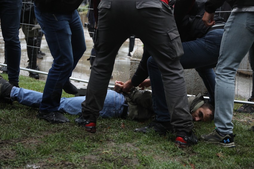 Hapšenje kod crkve Svetog Marka