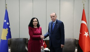 Vjosa Osmani, Redžep Tajip Erdogan