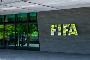 Mundial co dwa lata? FIFA zwołuje szczyt 211 narodowych federacji