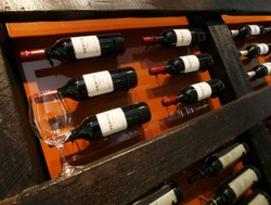 Przed kampanią En Primeur na rynku wina dzieje się bardzo ciekawie