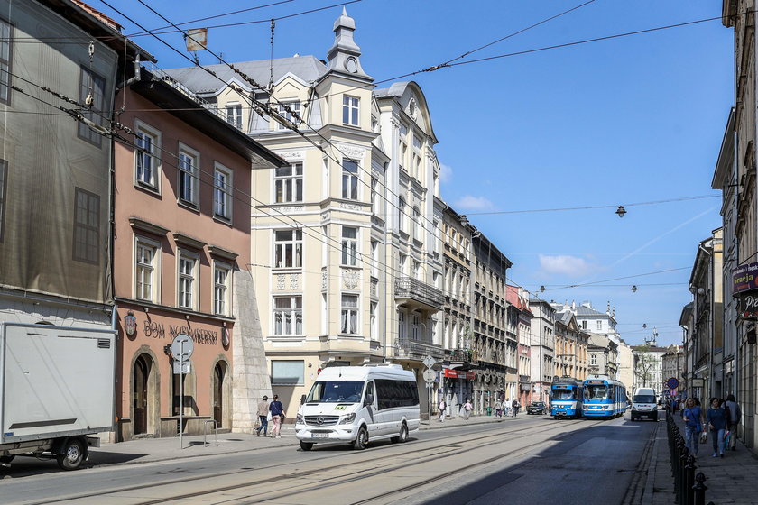 Kamienica na Skałęcznej