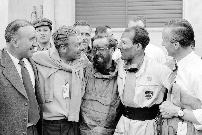 Stirling Moss i Mercedes 300 SL