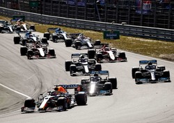 Kubica pojedzie w kolejnym wyścigu Formuły 1. Znów za Raikkonena