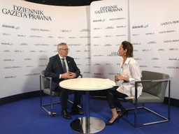 Szwed na EKG 2020: Trzeba uregulować prawnie pracę zdalną