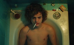 'Anioł' o brudnej duszy. Radykalny marksista czy chory wytwór konserwatyzmu? [RECENZJA]