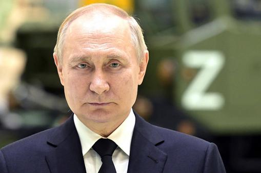 Mówi się, że Putin wierzy w magię dat i w ogóle skłania się ku zabobonom i spiskowym teoriom.