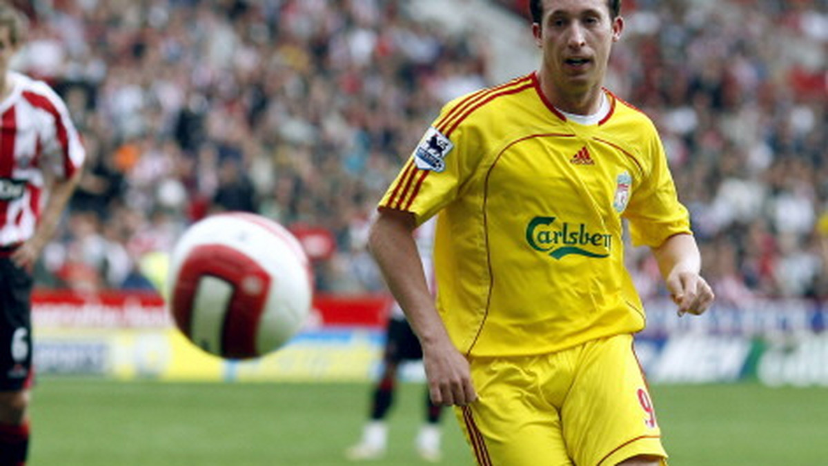 Były napastnik Liverpoolu, Robbie Fowler zdecydował się na przedłużenie swojej przygody z ligą australijską. 35-letni Anglik został nowy zawodnikiem aktualnego mistrza tego kraju, Sydney FC.