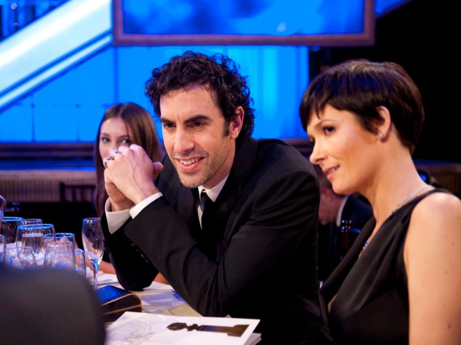 Sacha Baron Cohen ze znajomą