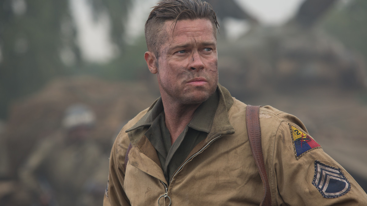 Brad Pitt 24 października w filmie "Furia" stanie na czele grupy czołgistów. Mundur, który nosi, jest najdokładniej zrekonstruowaną wersją tego uniformu, który noszony były przez Amerykanów w walkach na froncie zachodnim u schyłku wojny. Nad autentycznością mundurów pracowała grupa specjalistów i znawców tematu, również pasjonatów-kolekcjonerów, którym nie umknął najmniejszy szczegół.