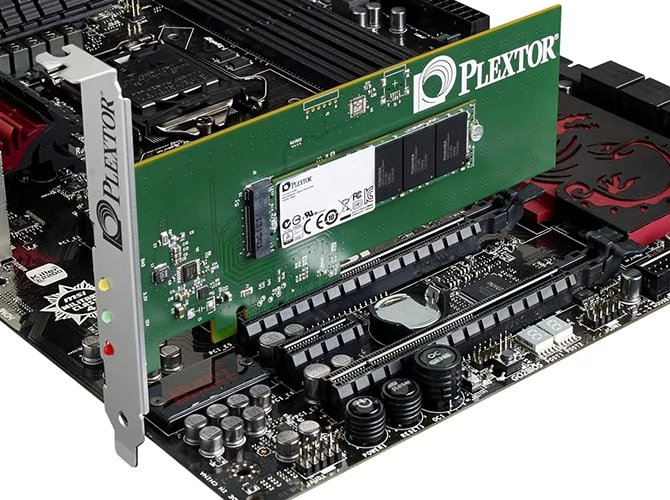 Dla posiadaczy starszych komputerów stacjonarnych, ciekawym pomysłem jest skorzystanie z adapterów PCIe lub kupienie dysku M.2 z adapterem (na zdjęciu Plextor M6e PCIe). Niestety, taka przyjemność kosztuje dodatkowo