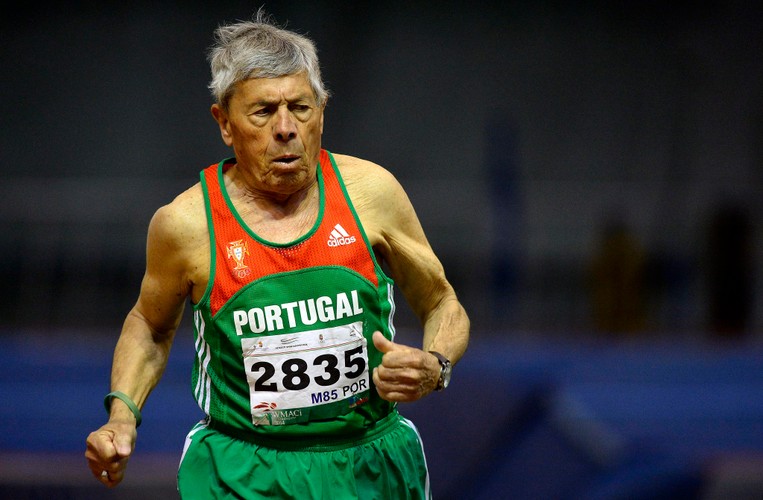 Starzy, ale jarzy. Mistrzowie z siwym włosem. Im krzepy nie brakuje