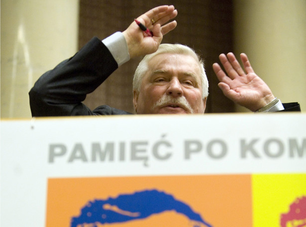 Wałęsa: Idźcie do diabła! Chwała agentom!