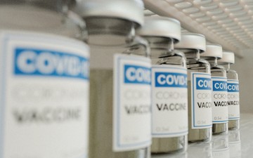 Koronavírus: több oltóanyag lehet Magyarországon, mint ahányan oltásra jelentkeztek