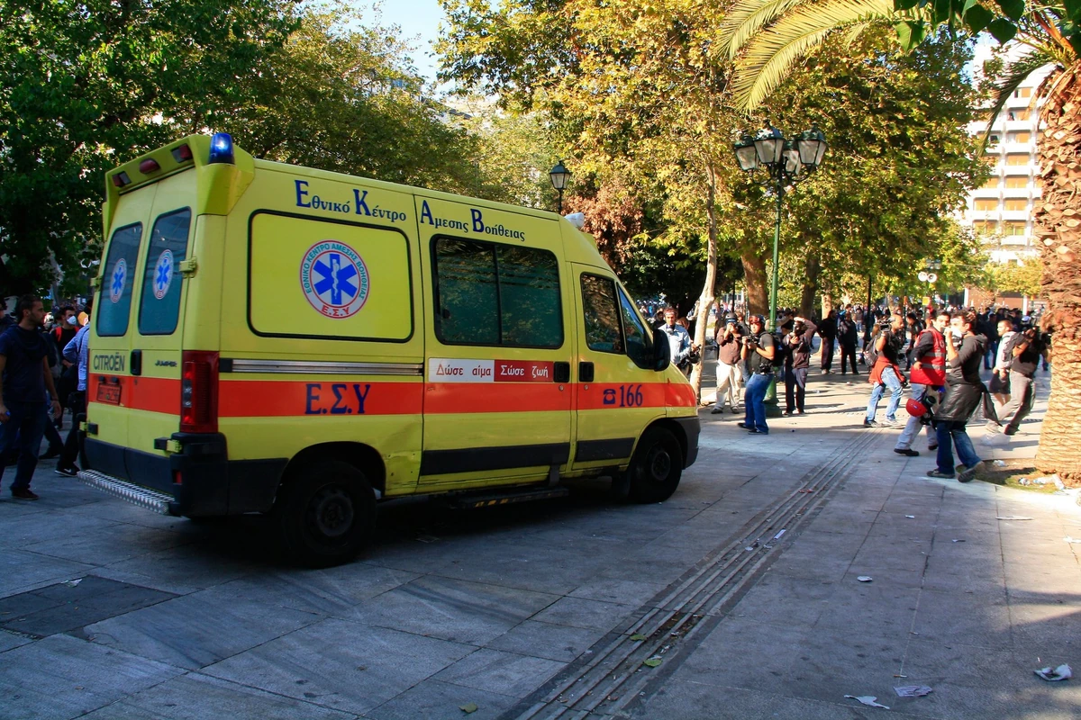 EVO KAKO SE UTOPIO SRBIN-HEROJ NA LEFKADI Vladimir uskočio u more da spasi devojku, ali njemu nije bilo pomoći