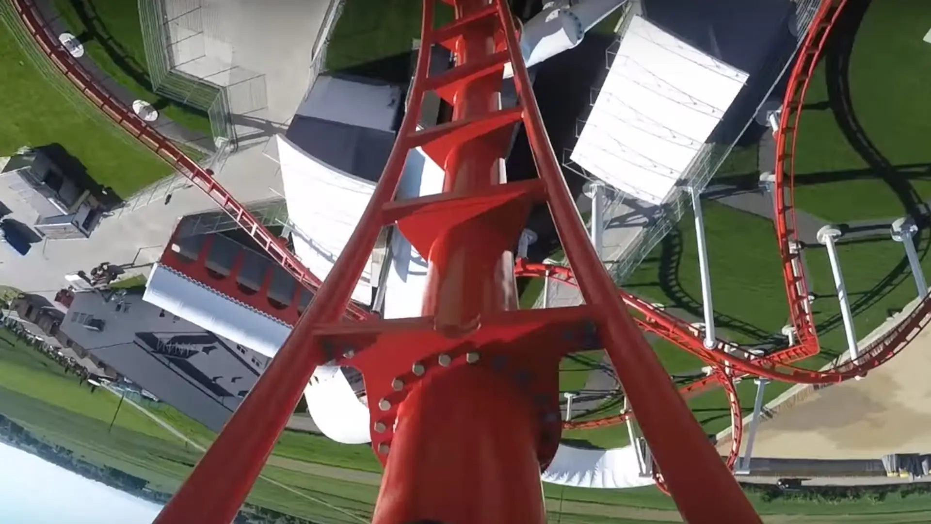 W Polsce też są gigantyczne rollercoastery. Sprawdź, jak wygląda park rozrywki za kulisami