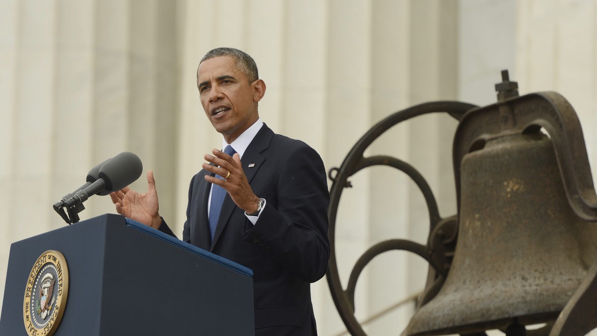 Spiker (przewodniczący) Izby Reprezentantów John Boehner wezwał prezydenta Bracka Obamę aby osobiście przekonał Kongres i naród amerykański o konieczności interwencji wojskowej w Syrii. Jednak rząd USA dał do zrozumienia, że planuje interwencję nawet bez sankcji ONZ.