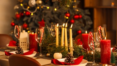 ten wigilijny obowiązek już dawno został zniesiony. jedna nadal mało k