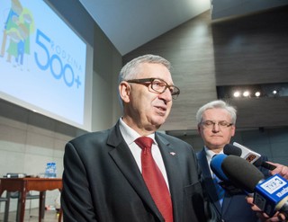 Szwed: Uszczelnić stawkę minimalną, wzmocnić PIP [WYWIAD]