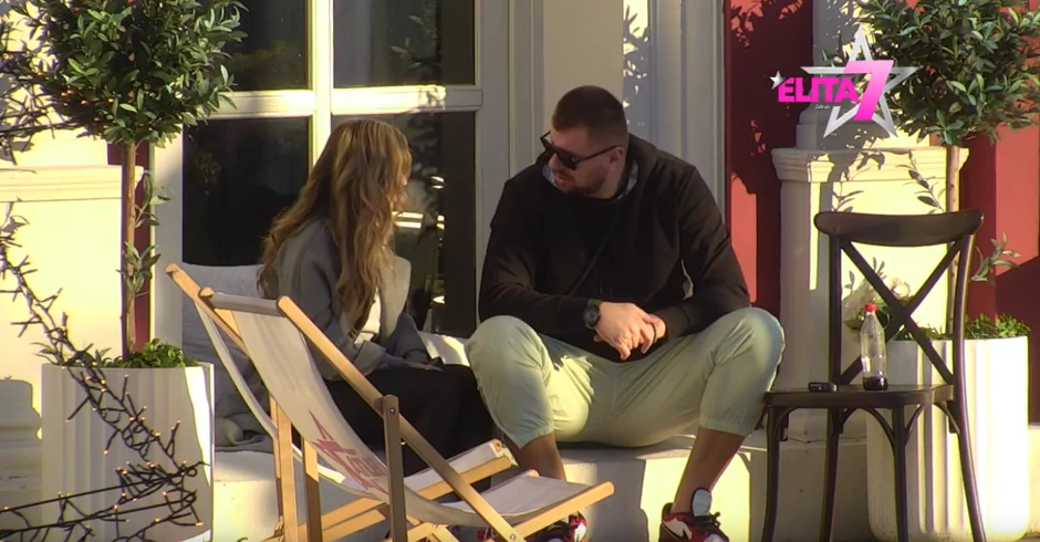 Janjuš i Aneli se svađaju u vezi